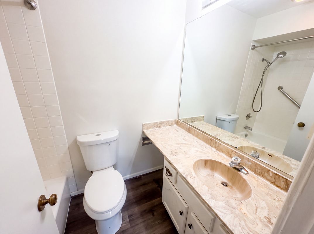 Photo 11 of 42 of 4133 193rd St, Country Club Hills, IL