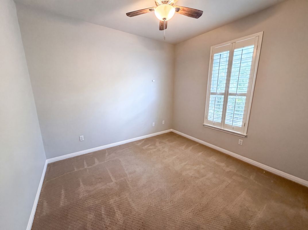Photo 13 of 22 of 8518 Cahill Dr, Austin, TX
