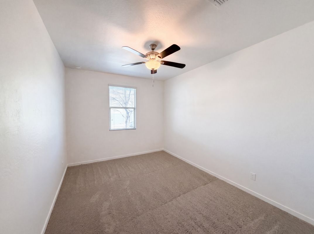 Photo 11 of 29 of 4127 S 97th Dr, Tolleson, AZ