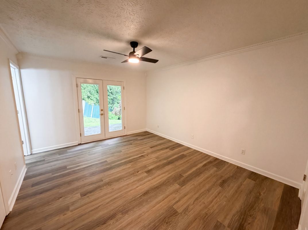 Photo 11 of 22 of 6020 Morning Glory Pl, Knoxville, TN