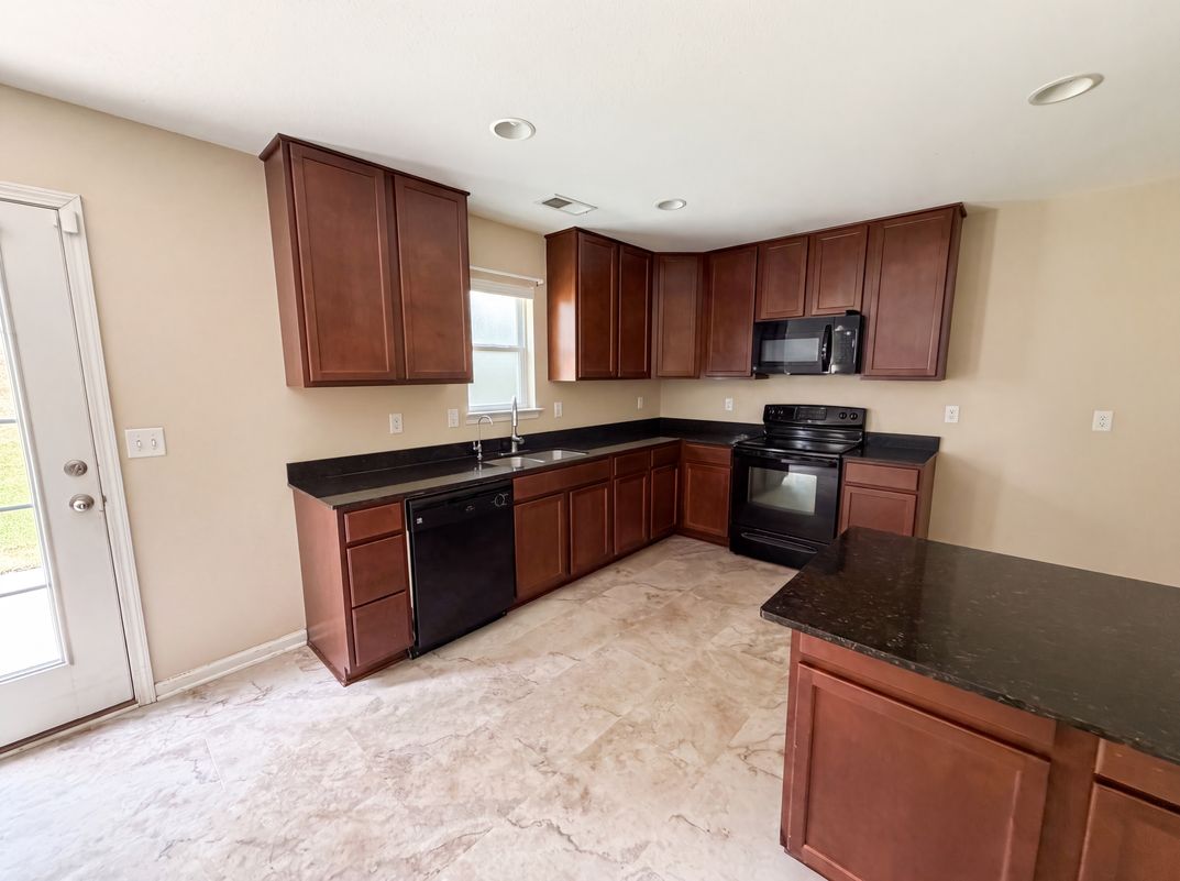 Photo 7 of 20 of 1066 Rabon Pond Dr, Columbia, SC