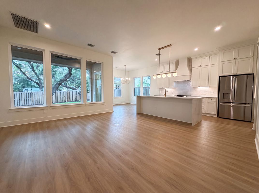 Photo 3 of 21 of 4211 Honeycomb St, San Antonio, TX
