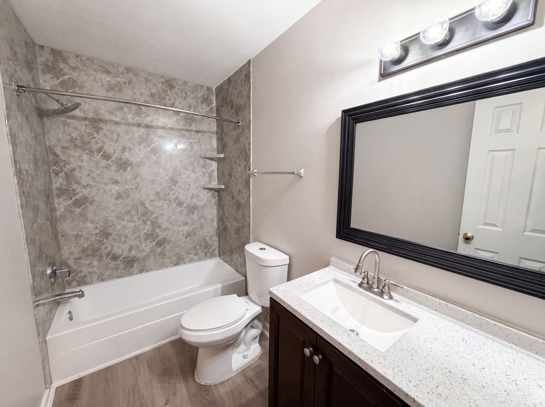 Photo 14 of 19 of 2566 Brookforest Ct, Midlothian, VA