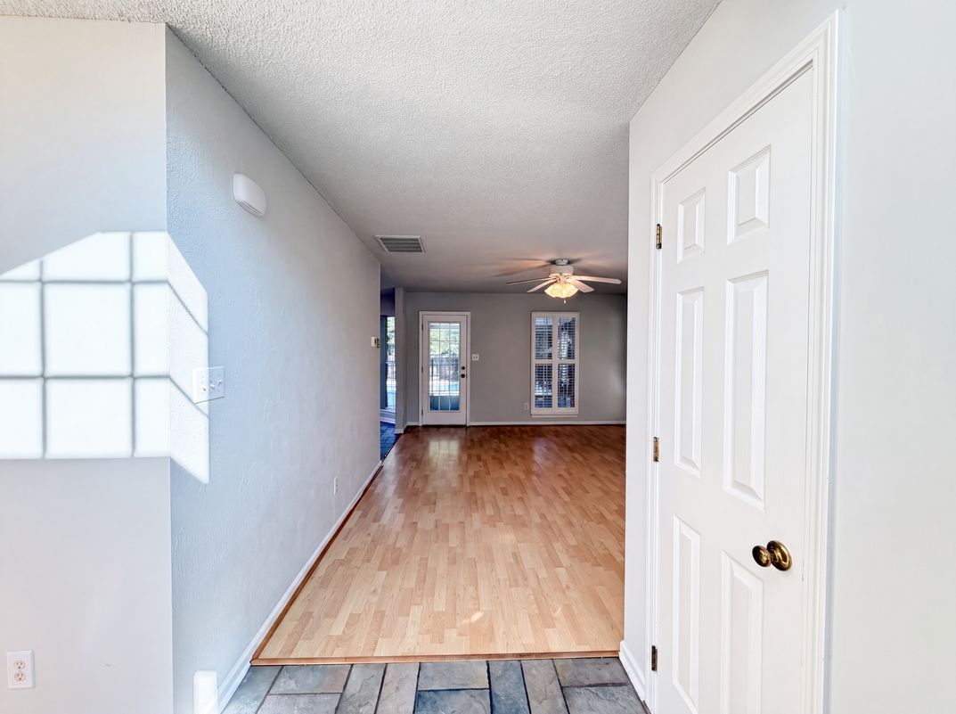 Photo 9 of 21 of 3016 Wyntree Ct, Matthews, NC
