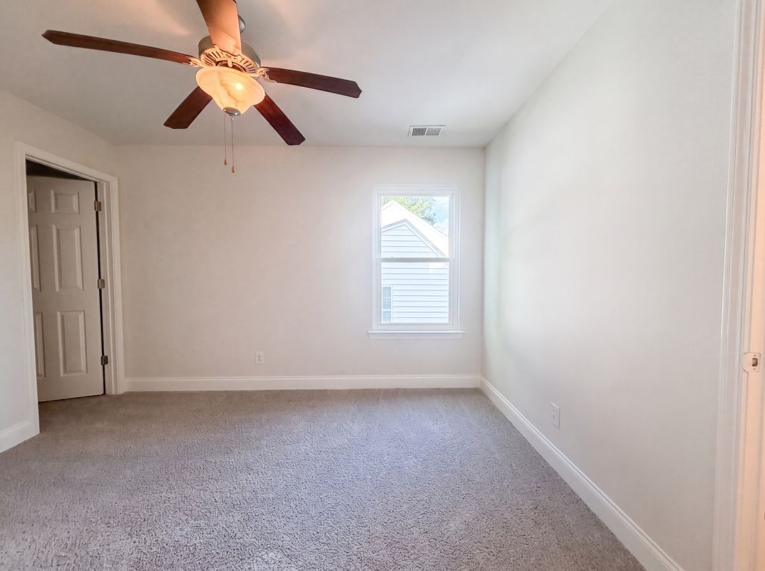 Photo 12 of 17 of 110 Lyman Oak Ct, Fort Mill, SC