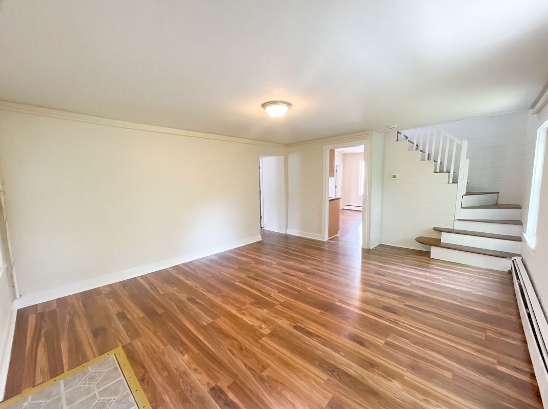 Photo 3 of 22 of 361 Tremont St, Taunton, MA