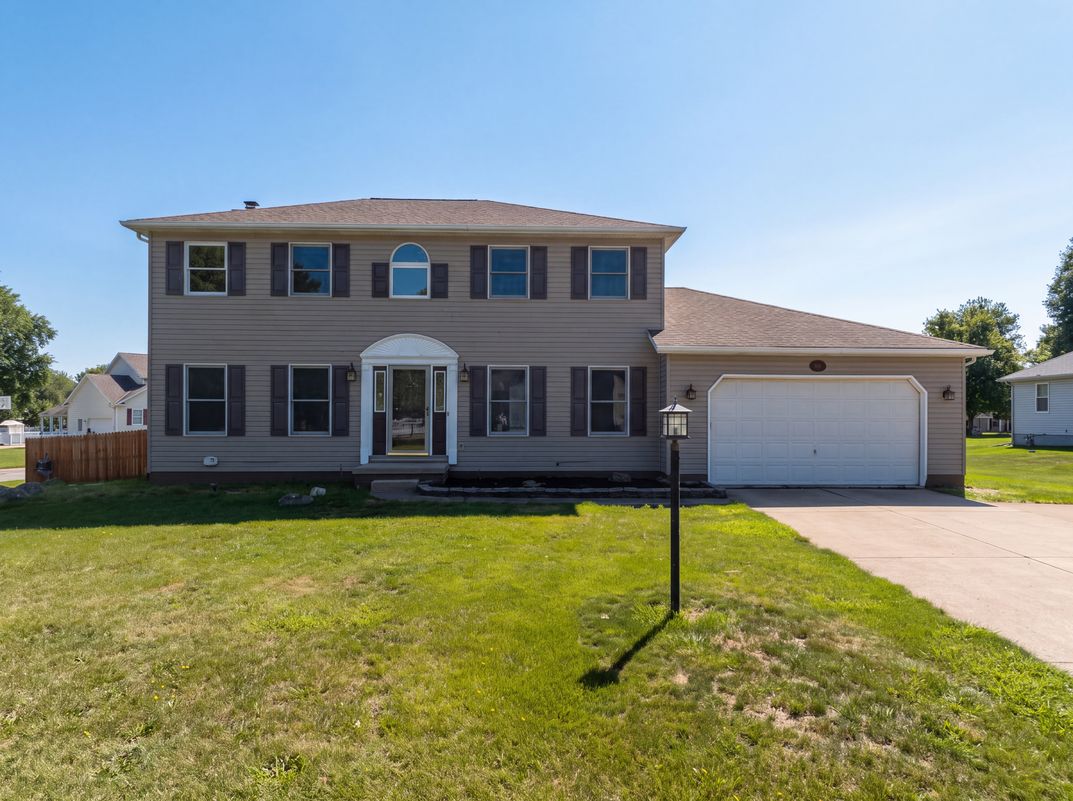Photo 23 of 28 of 1100 Prescot Ave NW, Massillon, OH