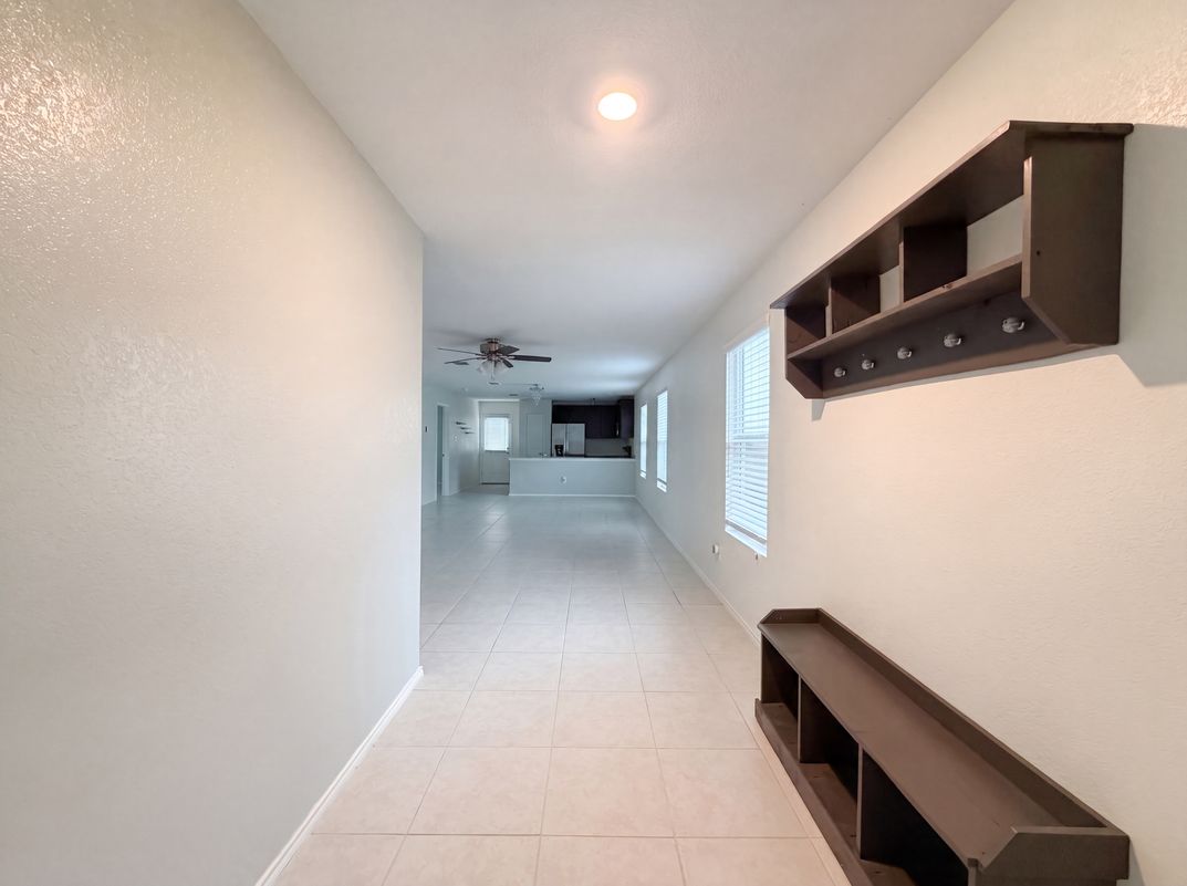 Photo 10 of 20 of 5832 Timber Point Dr, Princeton, TX