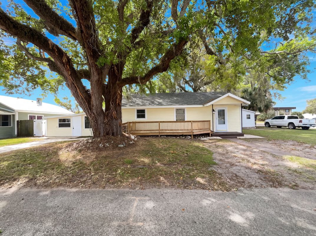 Photo 8 of 34 of 1623 12th St, Saint Cloud, FL