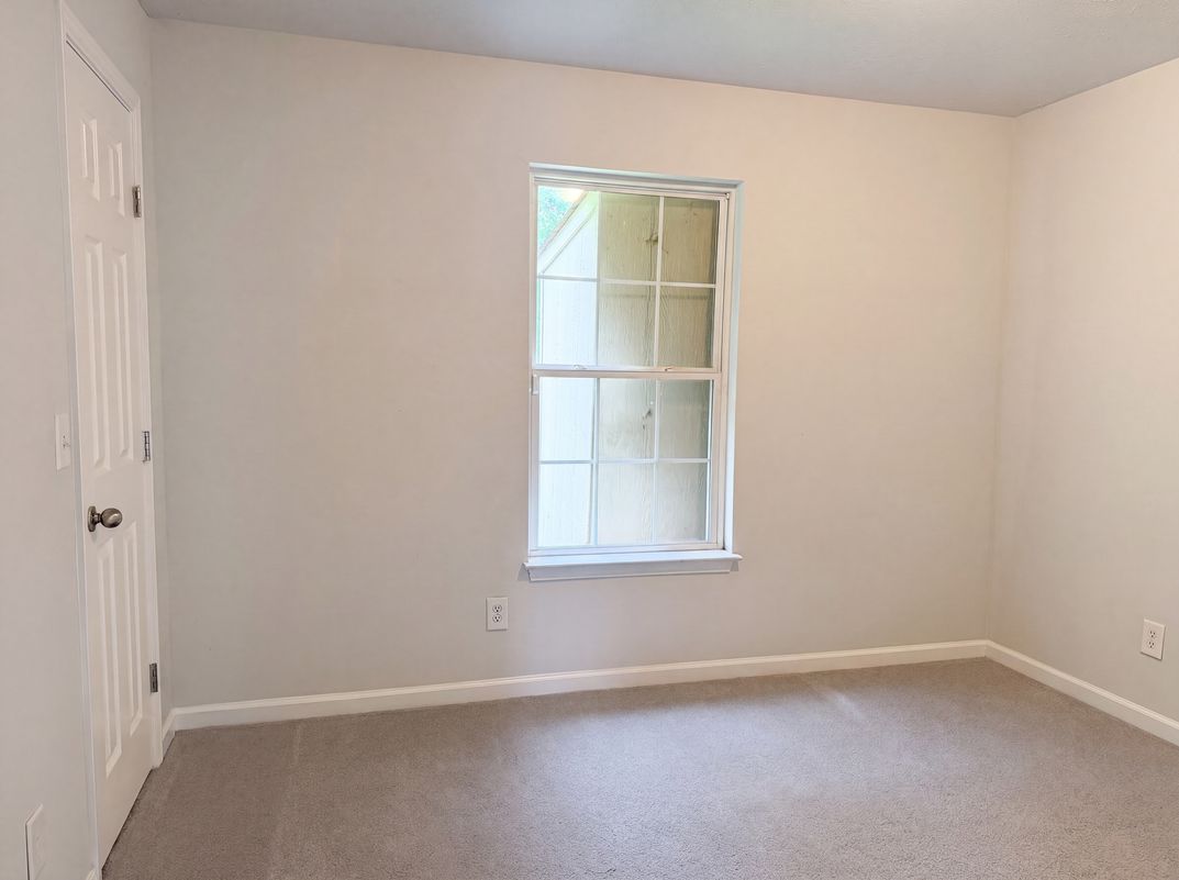 Photo 11 of 21 of 1125 Sima Shabat Ct, La Vergne, TN