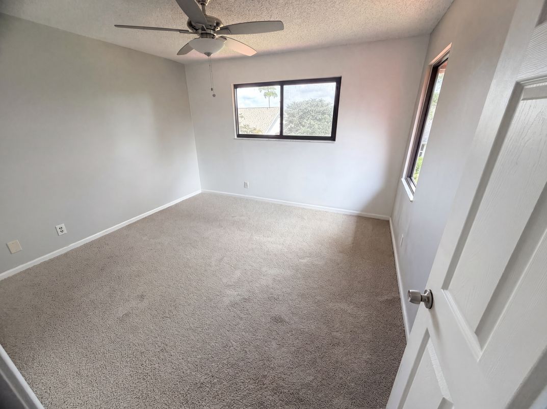 Photo 16 of 47 of 118 Waterway Rd, Royal Palm Beach, FL