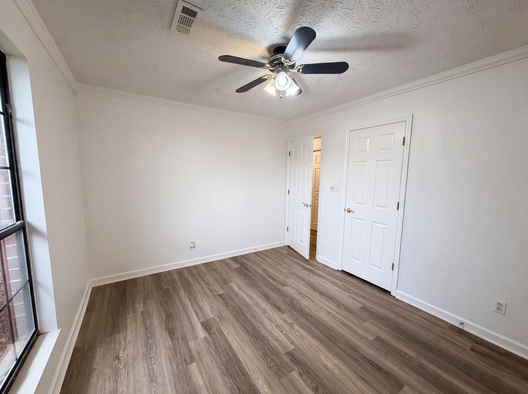 Photo 15 of 22 of 6020 Morning Glory Pl, Knoxville, TN