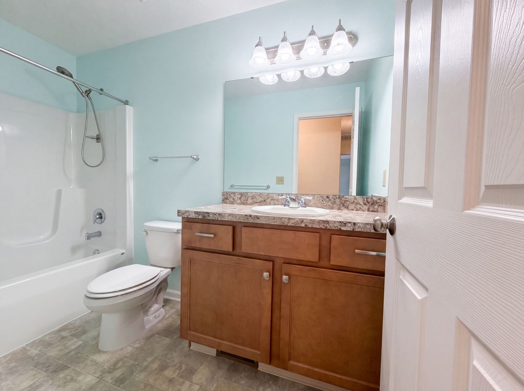Photo 13 of 20 of 159 Prestwyck Ln, Elyria, OH