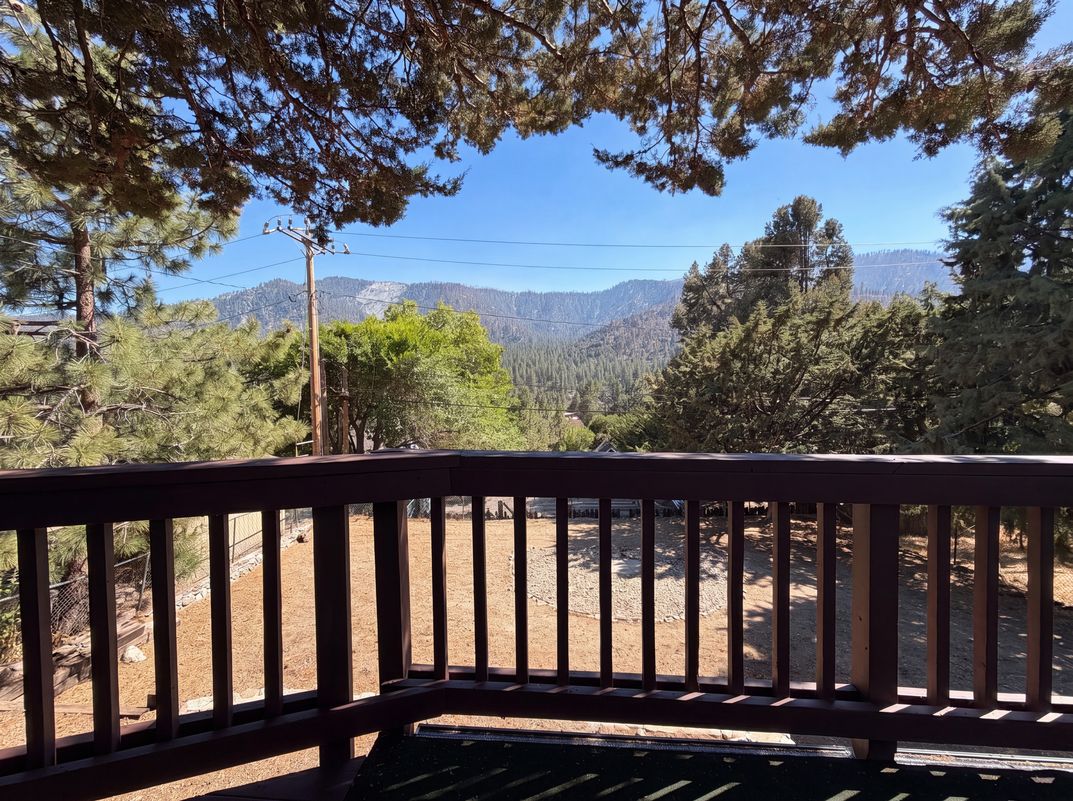 Photo 25 of 28 of 1145 Rivera Dr, Wrightwood, CA
