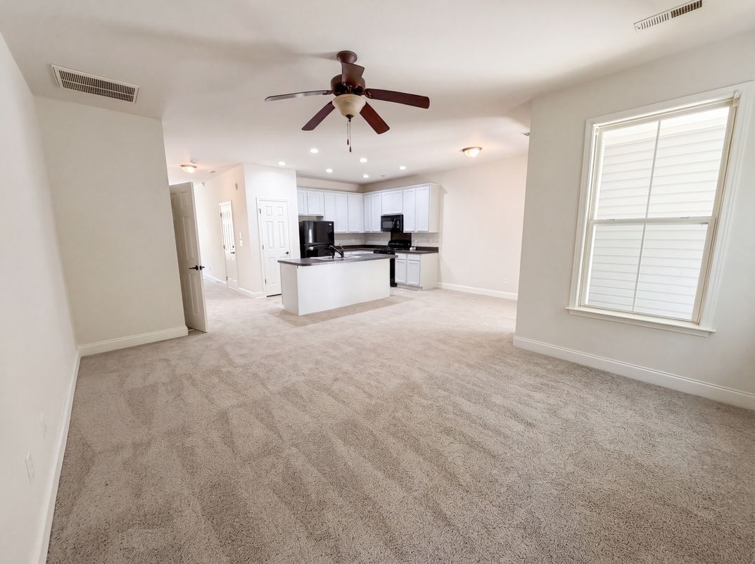 Photo 8 of 17 of 9622 Scarborough Ct, Summerville, SC