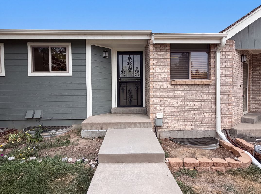 Photo 18 of 21 of 8733 W Cornell Ave, Lakewood, CO