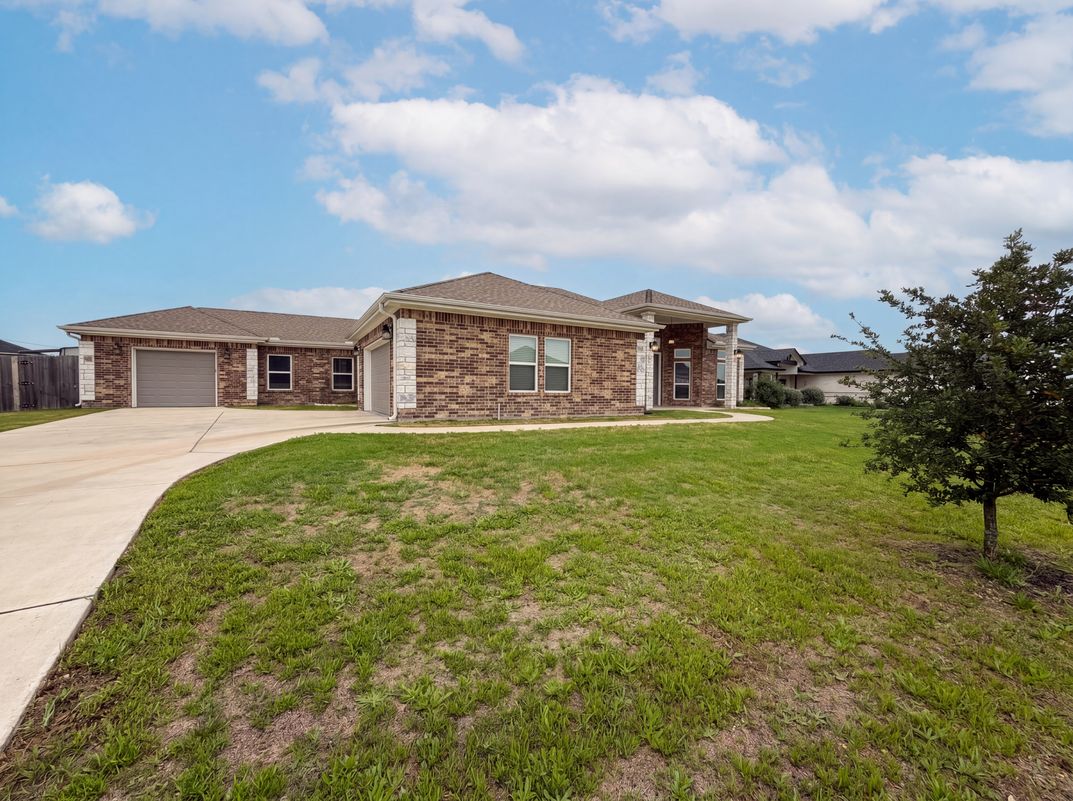 Photo 17 of 21 of 6112 Wye Oak Dr, Salado, TX