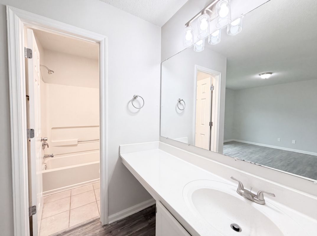 Photo 13 of 18 of 8822 Hunter Green Ln, Charlotte, NC