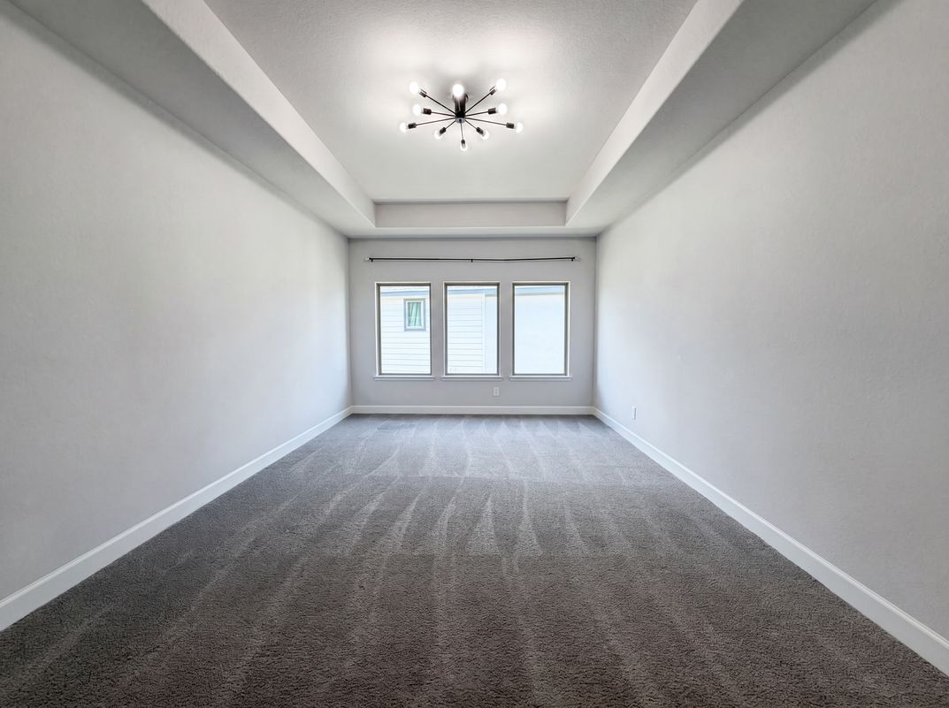 Photo 9 of 29 of 15418 Legacy Park Way, Pinehurst, TX