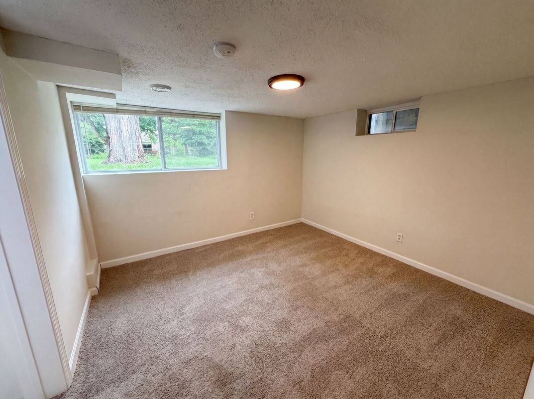 Photo 22 of 27 of 1695 Abell St, Maplewood, MN