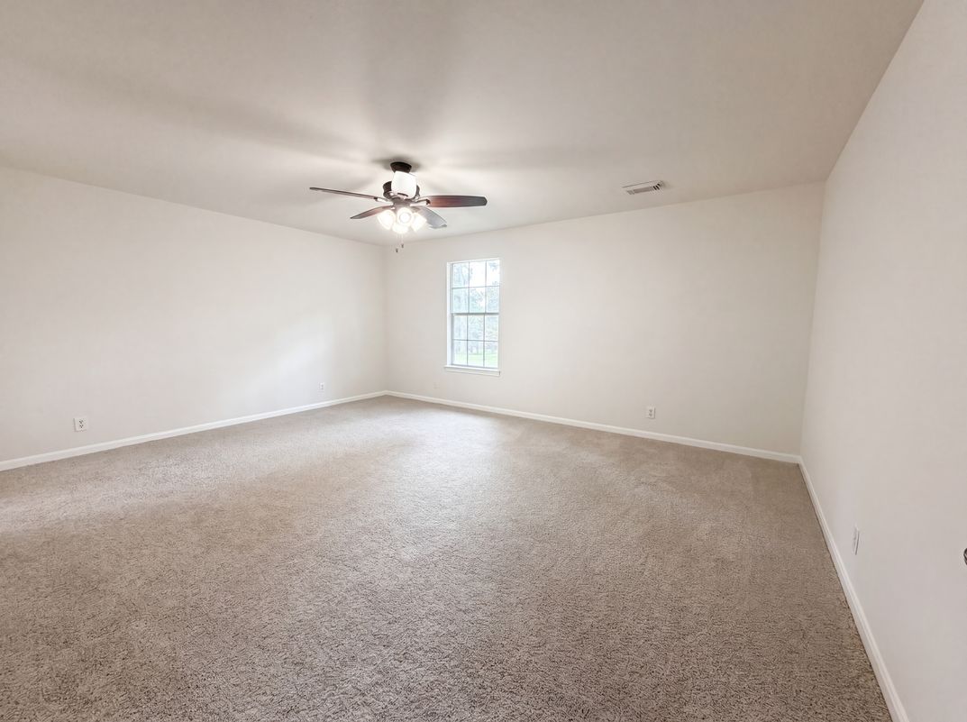 Photo 16 of 23 of 17518 Rustington Dr, Spring, TX