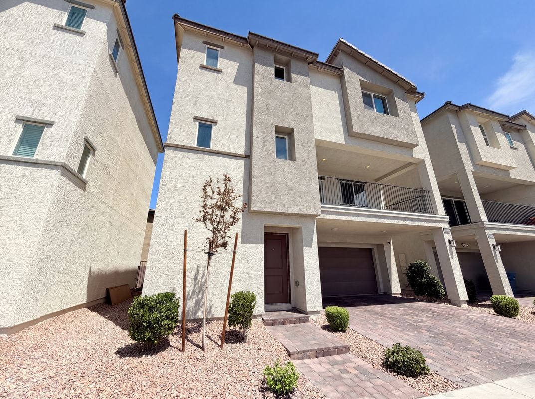 Photo 35 of 41 of 6875 Crimson Shadow St, North Las Vegas, NV