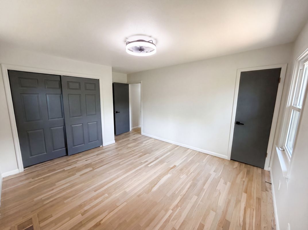 Photo 4 of 30 of 3807 Greenhill Dr, Atlanta, GA