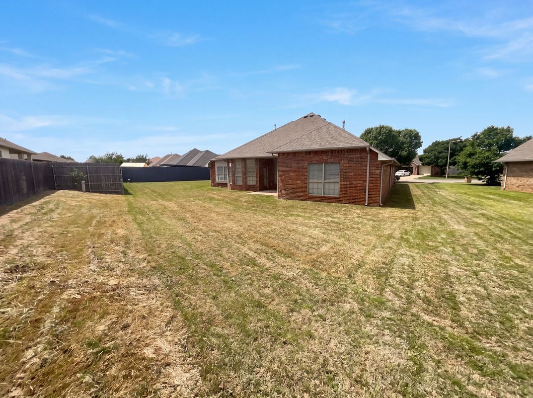 Photo 20 of 21 of 13808 S Robinson Ave, Oklahoma City, OK