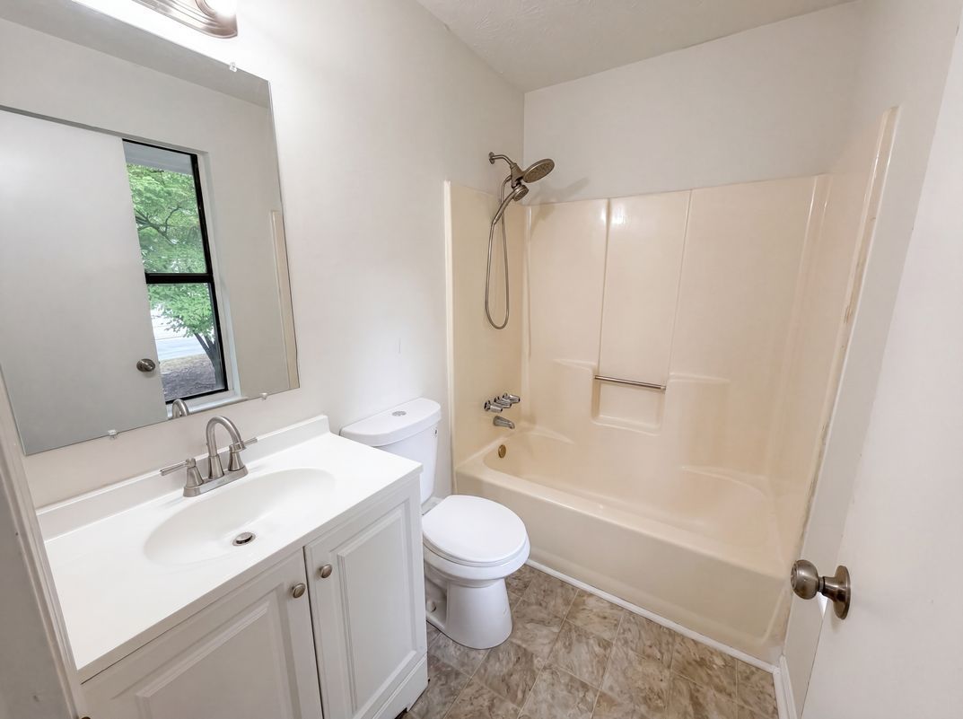 Photo 12 of 27 of 6369 Redan Sq, Lithonia, GA