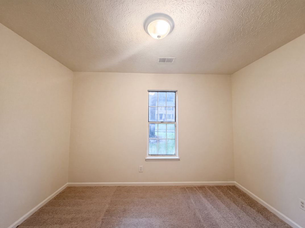 Photo 10 of 29 of 4320 Southvale Dr, Decatur, GA