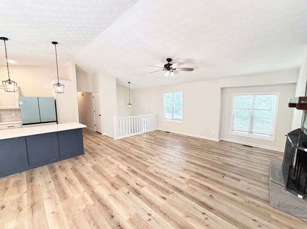 Photo 7 of 24 of 1327 Towne Harbor Trl, Woodstock, GA