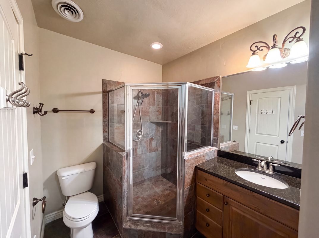 Photo 23 of 31 of 14496 S Fox Creek Dr, Herriman, UT