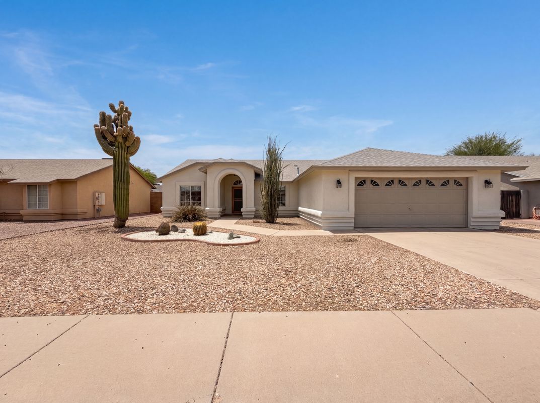 Property photo 1 of 1617 E Krystal St