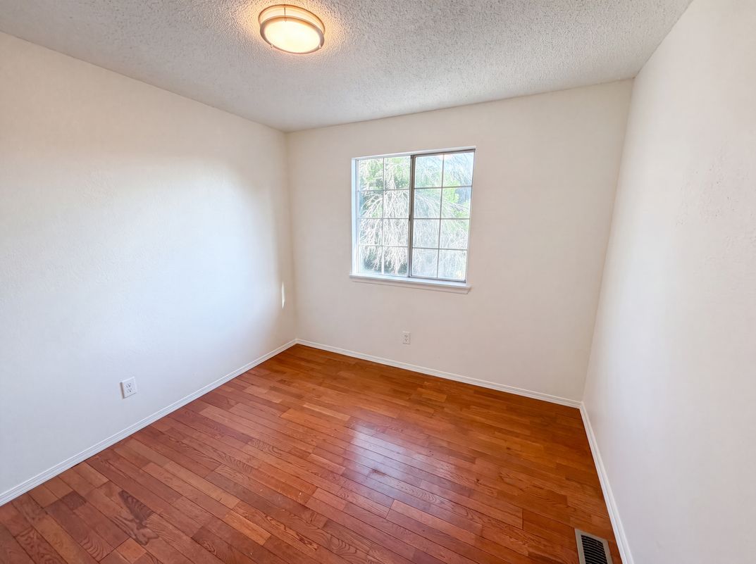 Photo 13 of 23 of 14561 E 46th Ave, Denver, CO