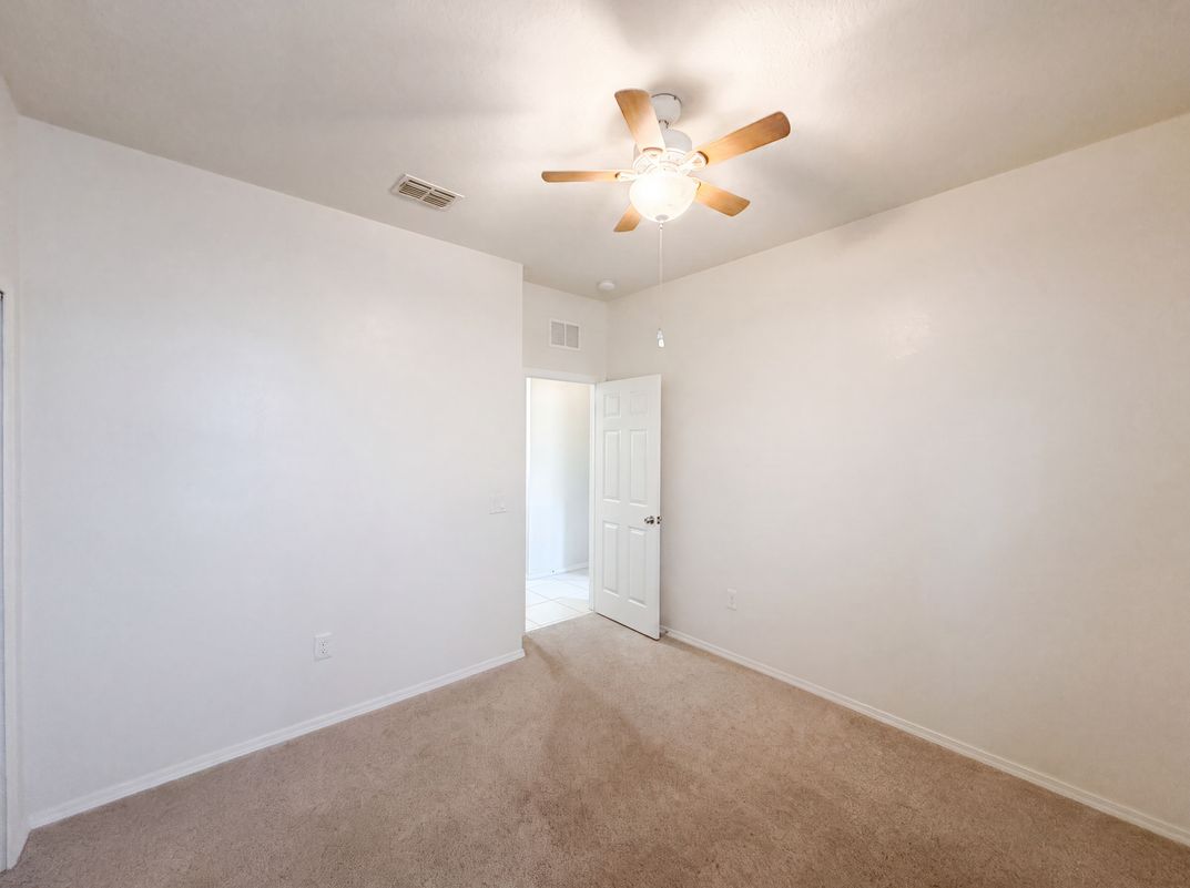 Photo 11 of 30 of 1857 Trillium Blvd, Brooksville, FL