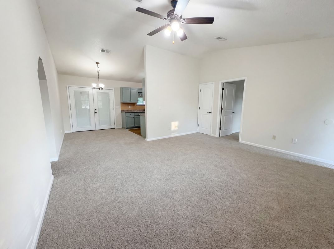 Photo 6 of 27 of 127 Red Birch Ln, Warner Robins, GA