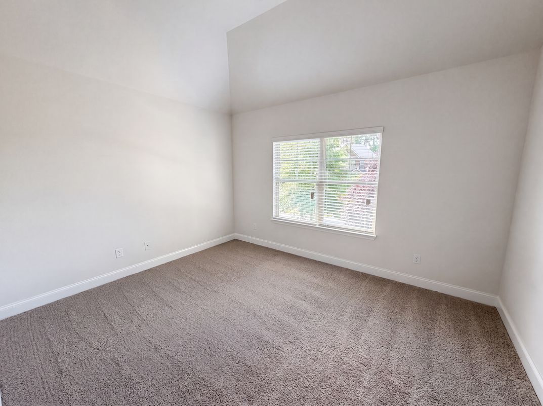 Photo 14 of 22 of 2321 Willow Shade Ln, Loganville, GA