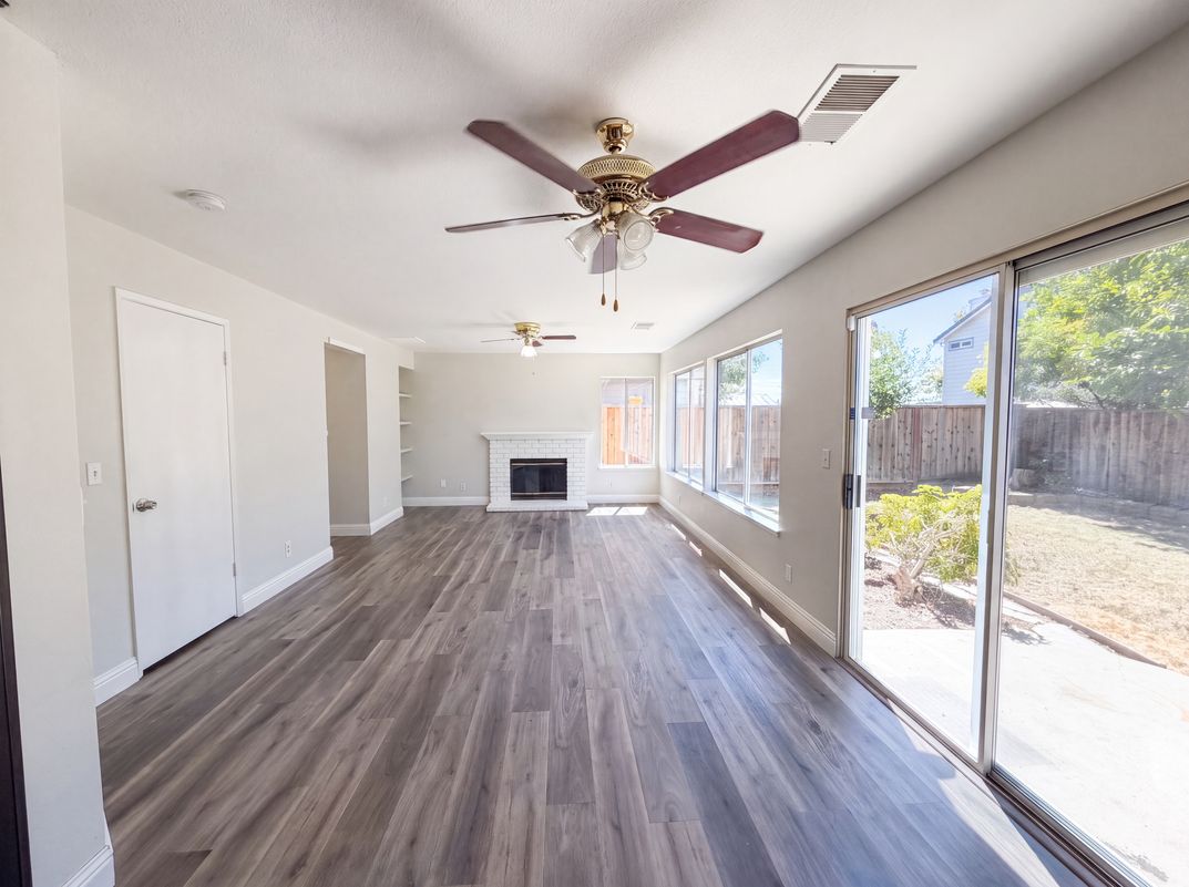 Photo 12 of 41 of 5150 Brookfield Ct, Antioch, CA