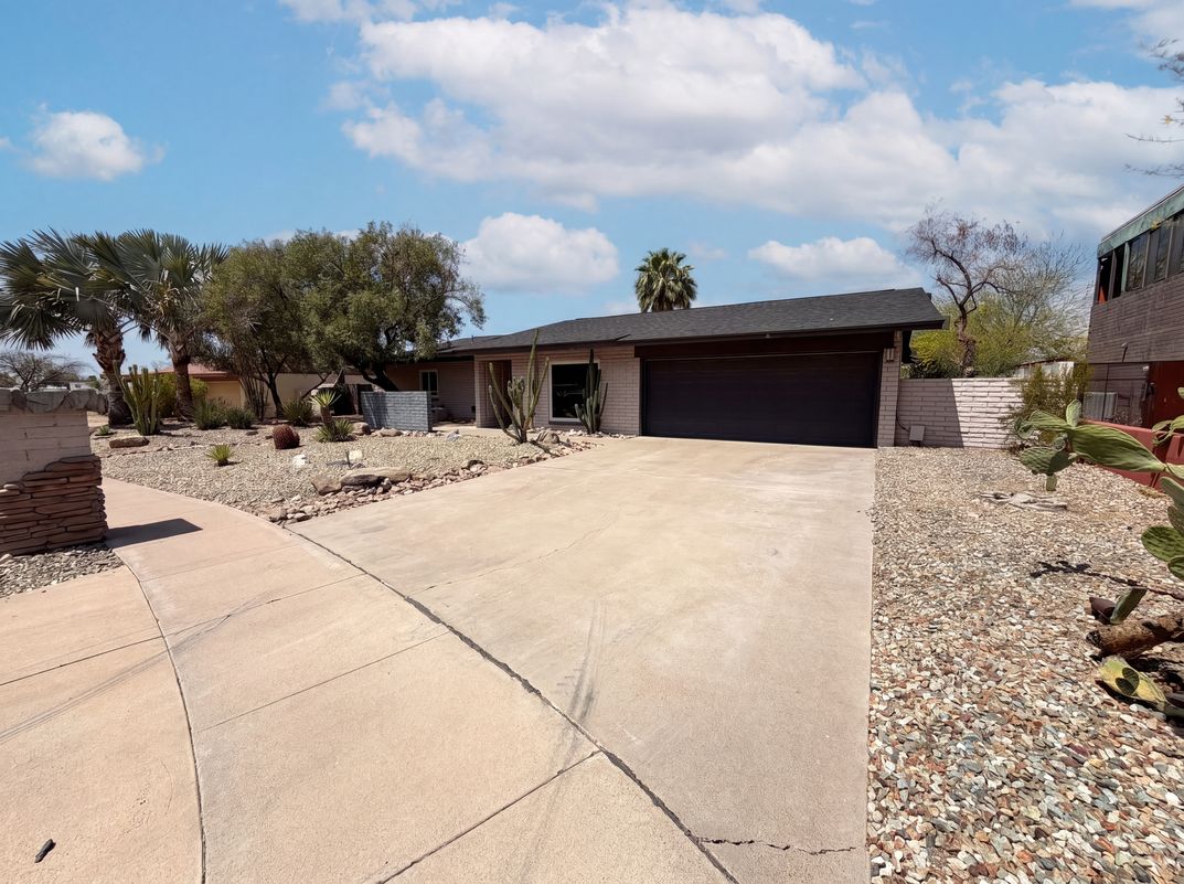 Photo 24 of 33 of 2244 E Nicolet Ave, Phoenix, AZ