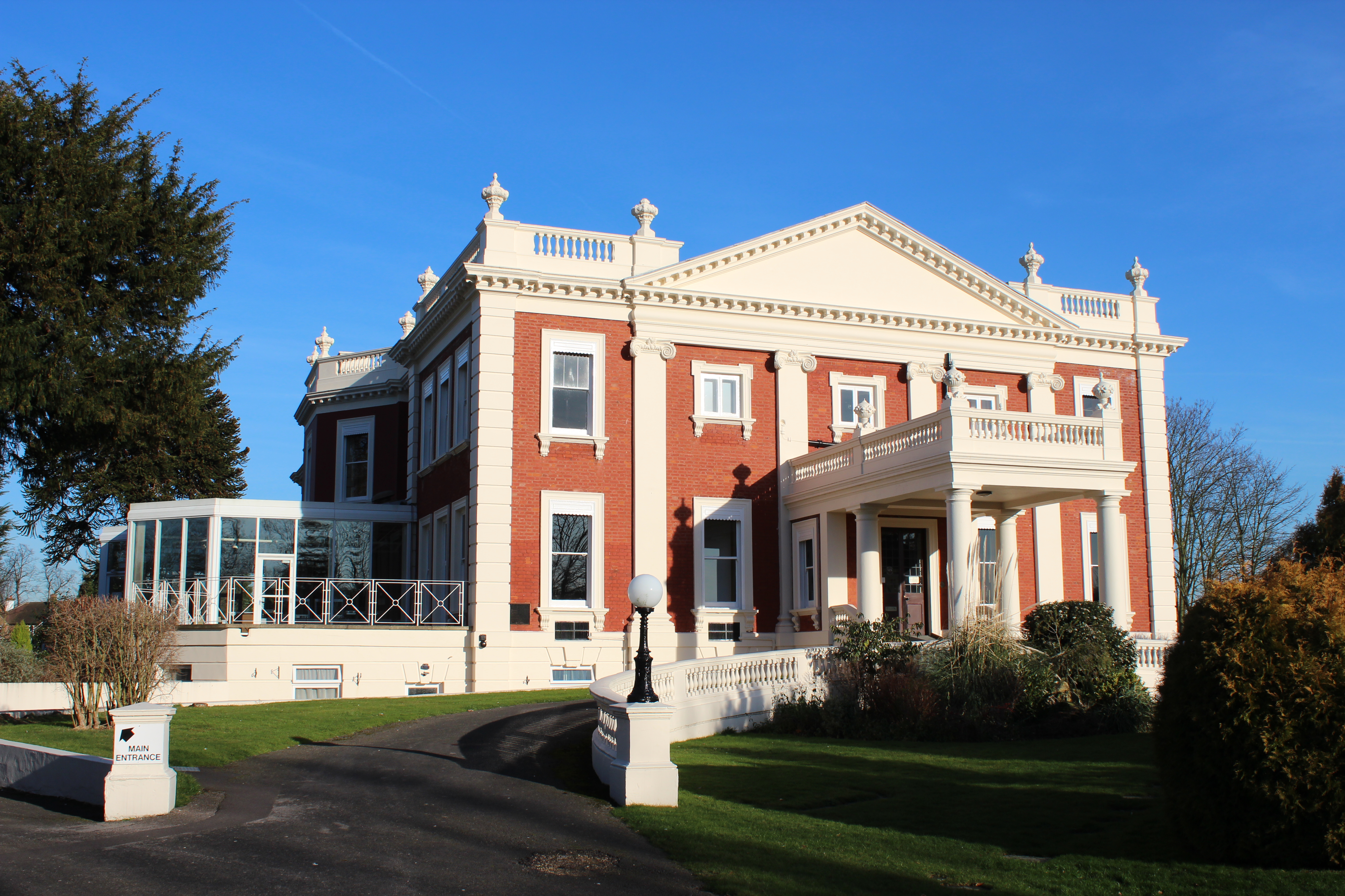 Sunbury Court Conference Centre Conference centre