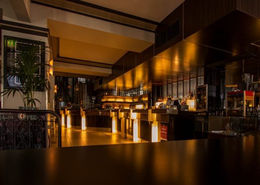 Restaurant ambiance that allows restaurant owners to personalize the guest experience.