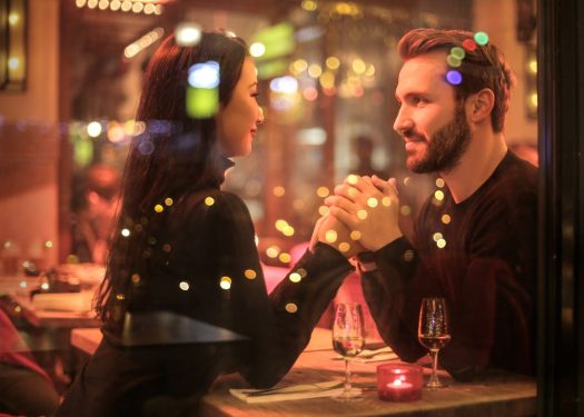 restaurant atmosphere with reservations for valentine's day