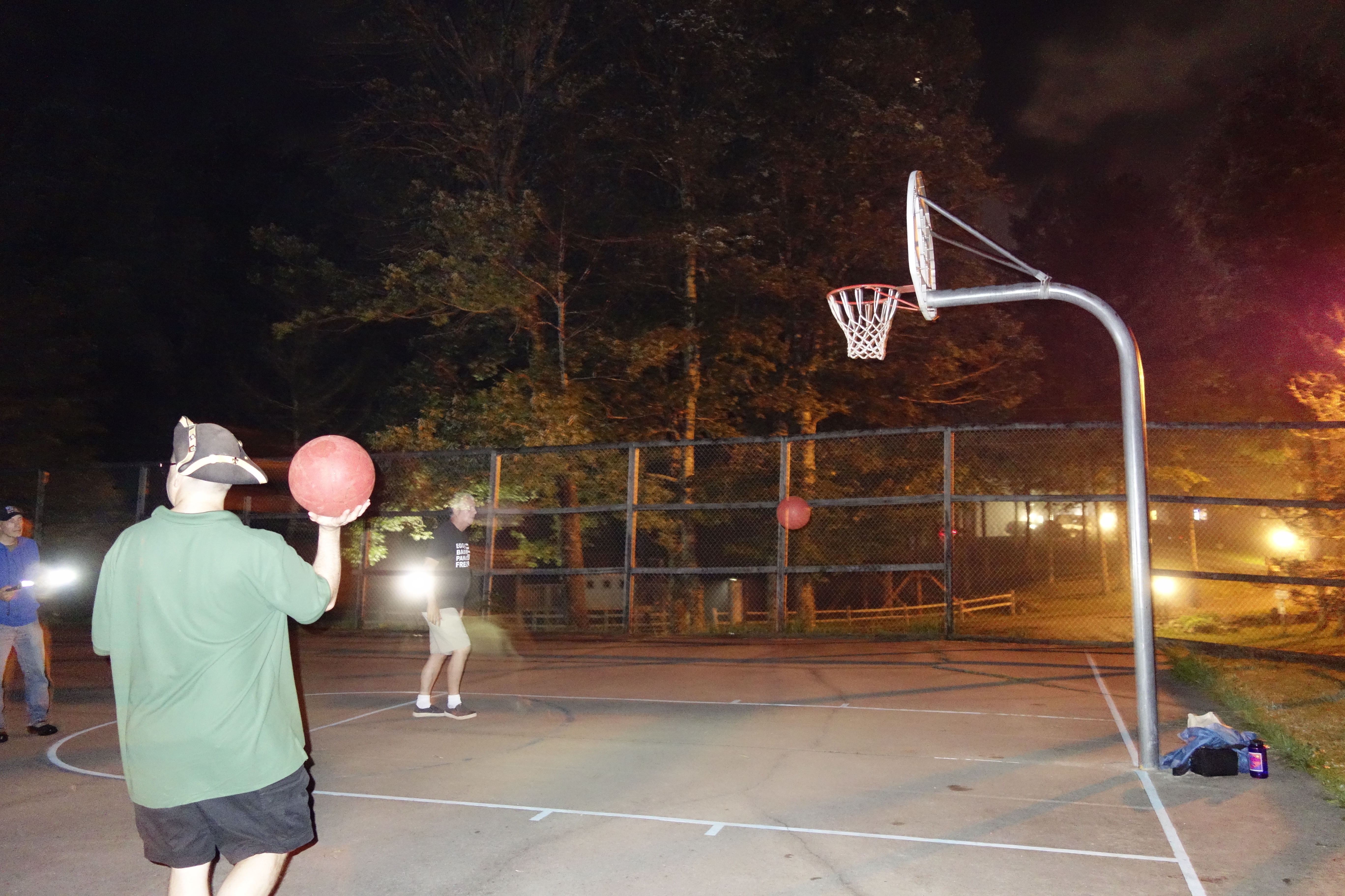 19-MON-BBALL 2511