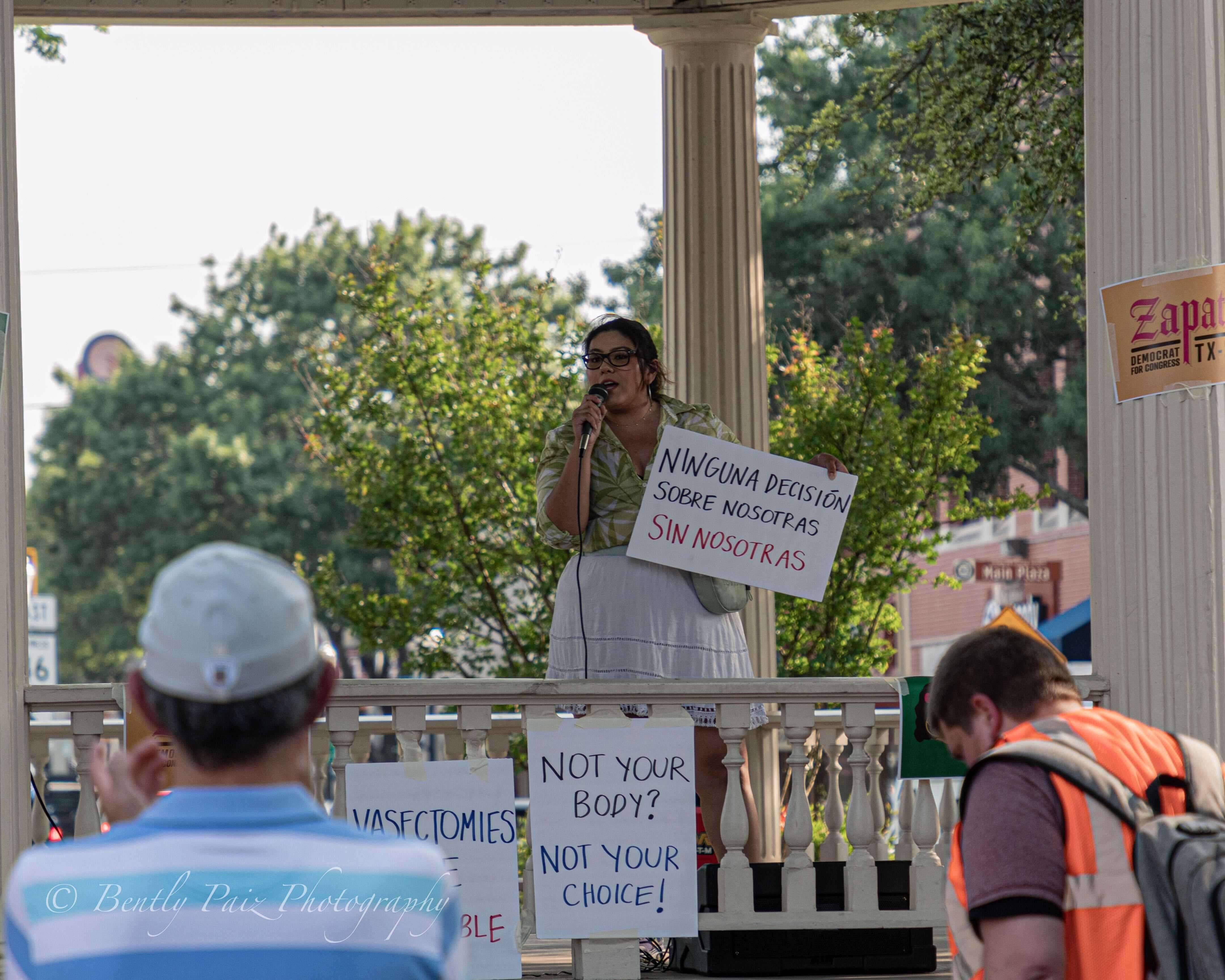 Photo taken by Bently Paiz Photography.