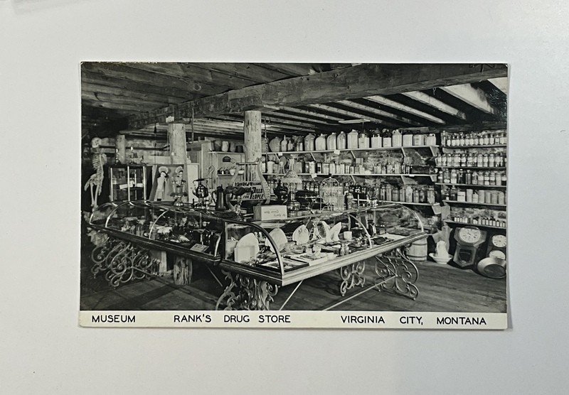 Apothecary/Pharmacy Around the World (Postcards)