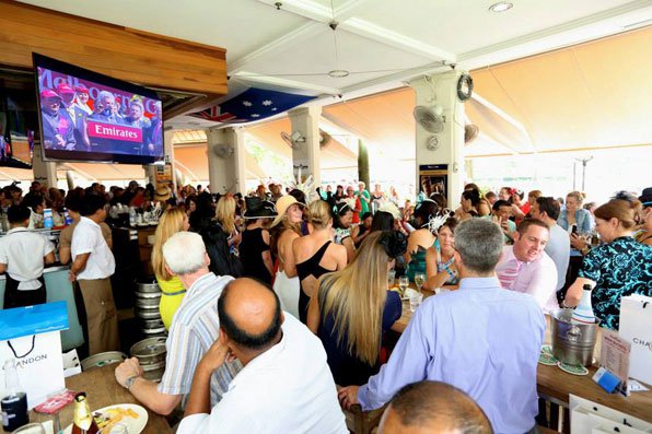 Boomerang Bar & Bistro