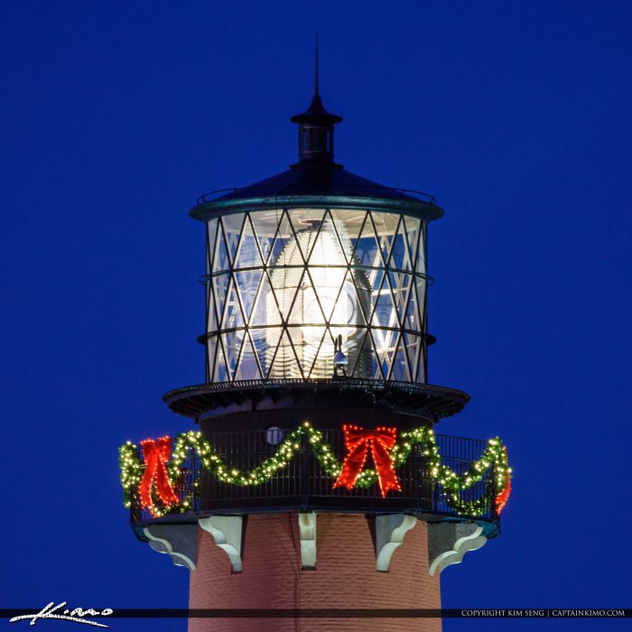 Jupiter Lighthouse Upclose Holiday Decorations