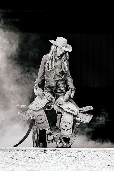 Jocelyn Hug Senior Session