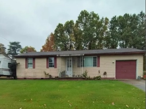 Wood St, Davisville, WV 26142 #1