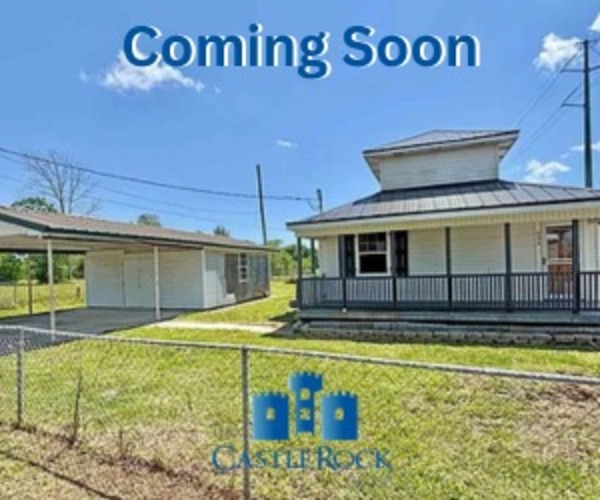 22nd St, Larose, LA 70373
